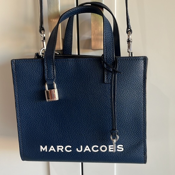 ๐ฅ๐ฅ CLOSET CLEAR OUT! PRICES NEGOTIABLE & DISCOUNT SHIPPING ๐ฆ๐ฅ๐ฅ - Picture 5 of 8